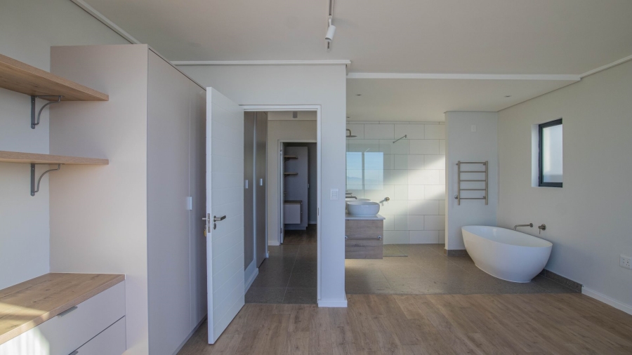 2 Bedroom Property for Sale in Muizenberg Western Cape